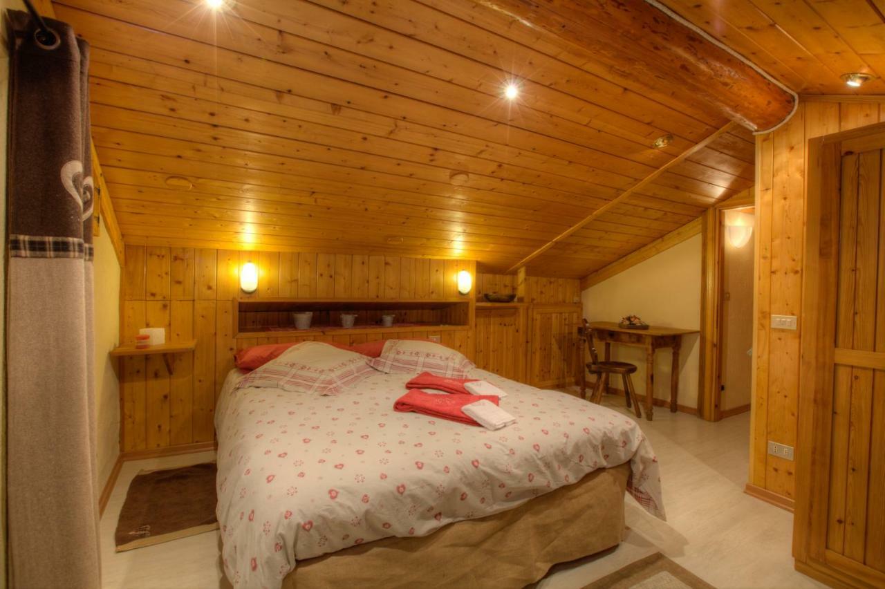 Appartamenti Lo Scoiattolo - Noce E Nocciola Pré-Saint-Didier Buitenkant foto